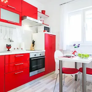 Bagi Apartment In Old Town Center Appartamento