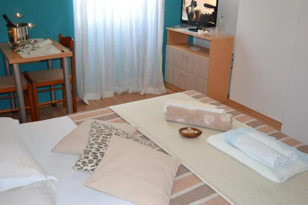 Miriam Rooms Zadar