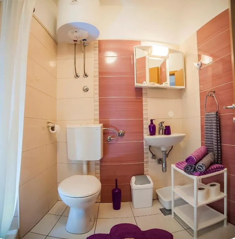 Miriam Rooms Zadar Apartamento